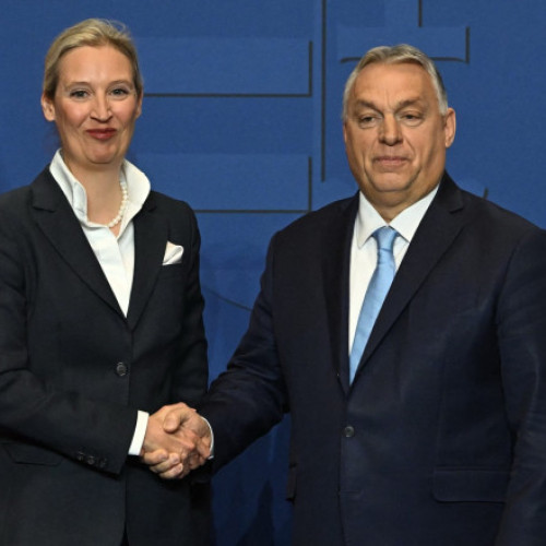 Alice Weidel, co-lidera partidului de extremă dreaptă "Alternativa pentru Germania" (AfD), a făcut o declarație la Budapesta, unde l-a numit pe premierul maghiar Viktor Orban un "far al libertății". Potrivit agenției DPA, citată de news.ro, Weidel a spus că “bate vântul schimbării” și a adăugat în aplauzele celor prezenți că măsurile de interzicere a AfD de către instanțele germane nu vor avea succes, notează sursa.