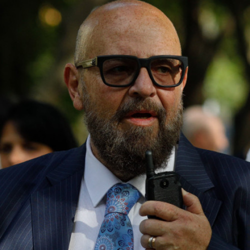 Locul de joacă din Botoșani, închis temporar după prăbușirea tavanului și rănirea copiilor