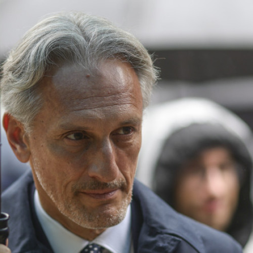 matei paun revine în atenție: dezvăluiri despre cariera și implicarea în politica lui Nicușor Dan