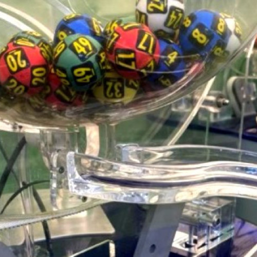 Duminică, 15 iunie 2025, au avut loc noi trageri la jocurile Loto 6/49, Noroc, Joker, Noroc Plus, Loto 5/40 și Super Noroc. Potrivit Loteriei Române, reportul la Joker, la categoria I, se apropie de 4,5 milioane de euro, iar cel la Loto 6/49 depășește 1,28 milioane de euro, fiind în valoare de peste 6,44 milioane de lei.