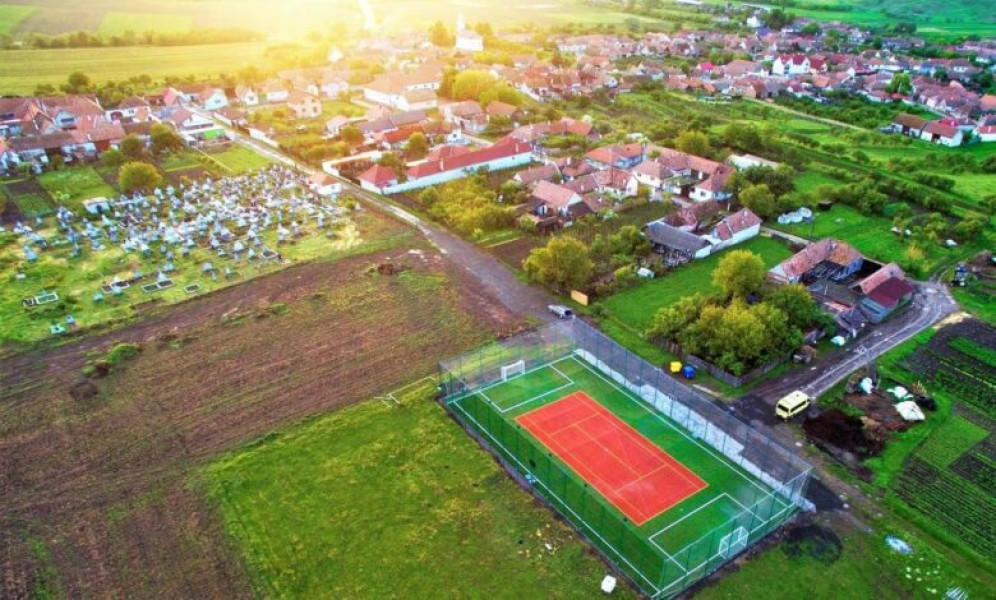Terenul de sport, dispensarul și târgul zonal în proiect integrat pentru Cislău