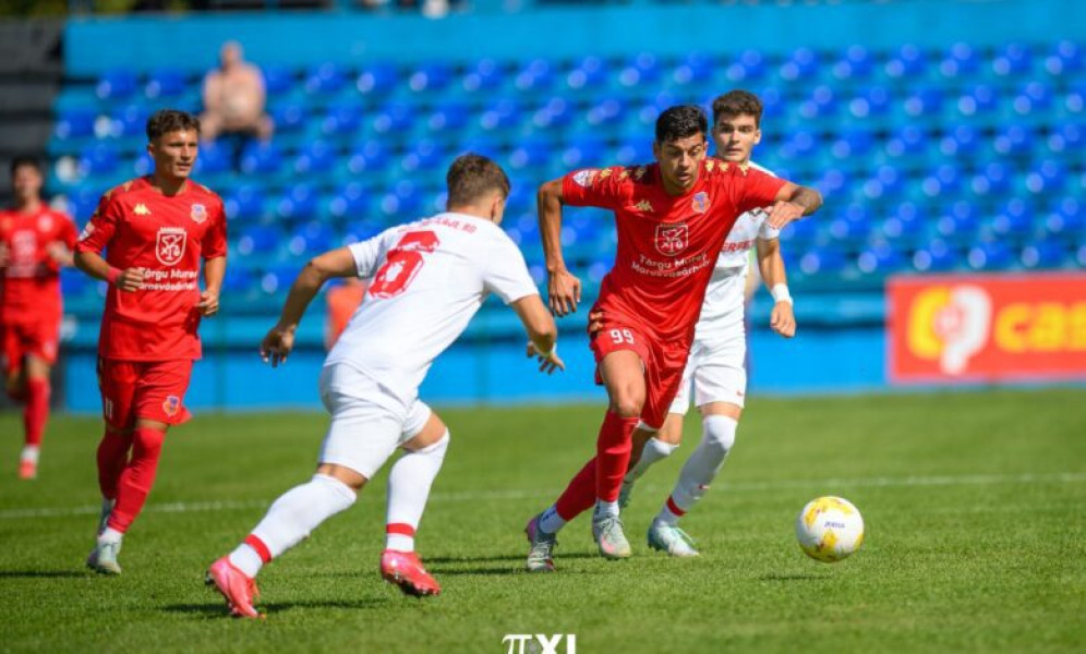 August în Liga a II-a: liderii și premiații se detașează în frunte