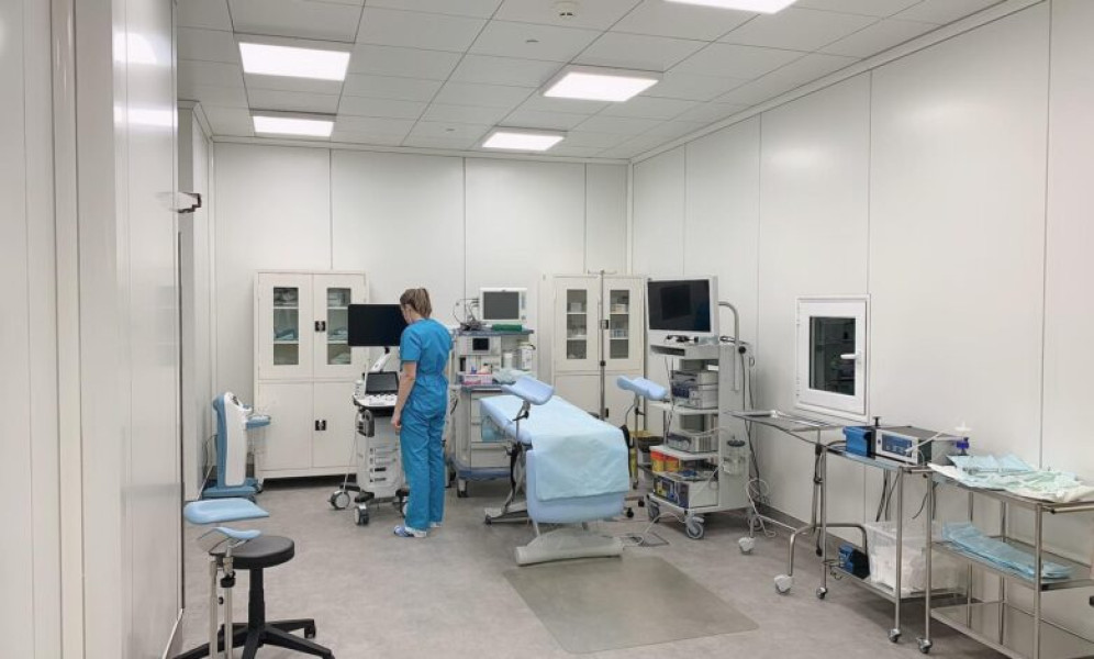 Embryos deschide un satelit în Buzău și achiziționează Adella Clinic din Sofia