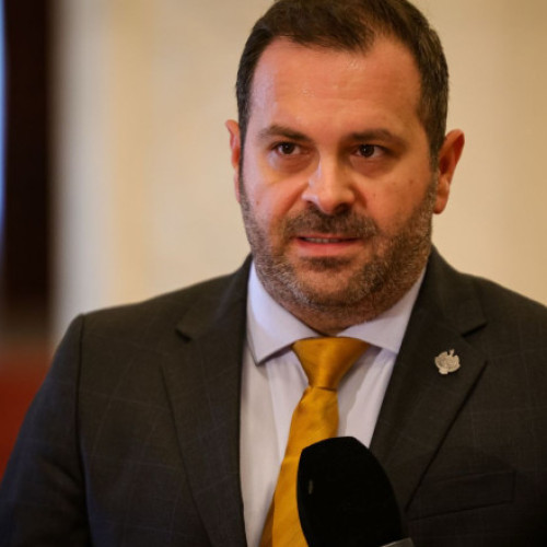 USR acuză partide de blocare a audierii conducerii ASF în Parlament