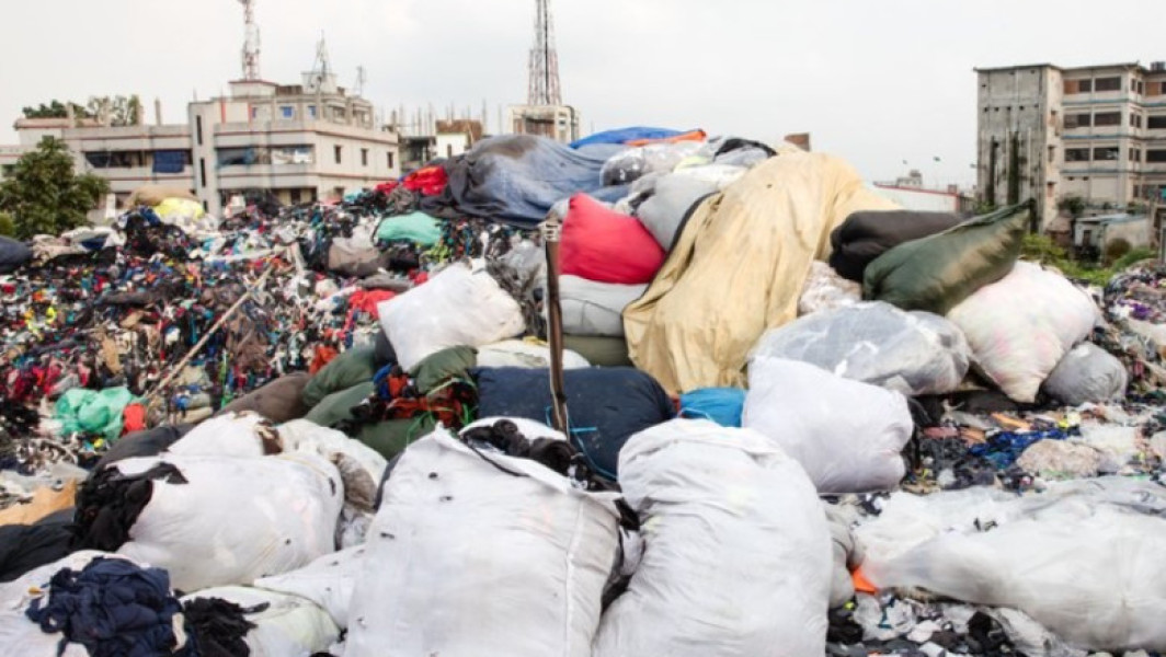 Parlamentul European adoptă lege privind reducerea risipei alimentare și textile