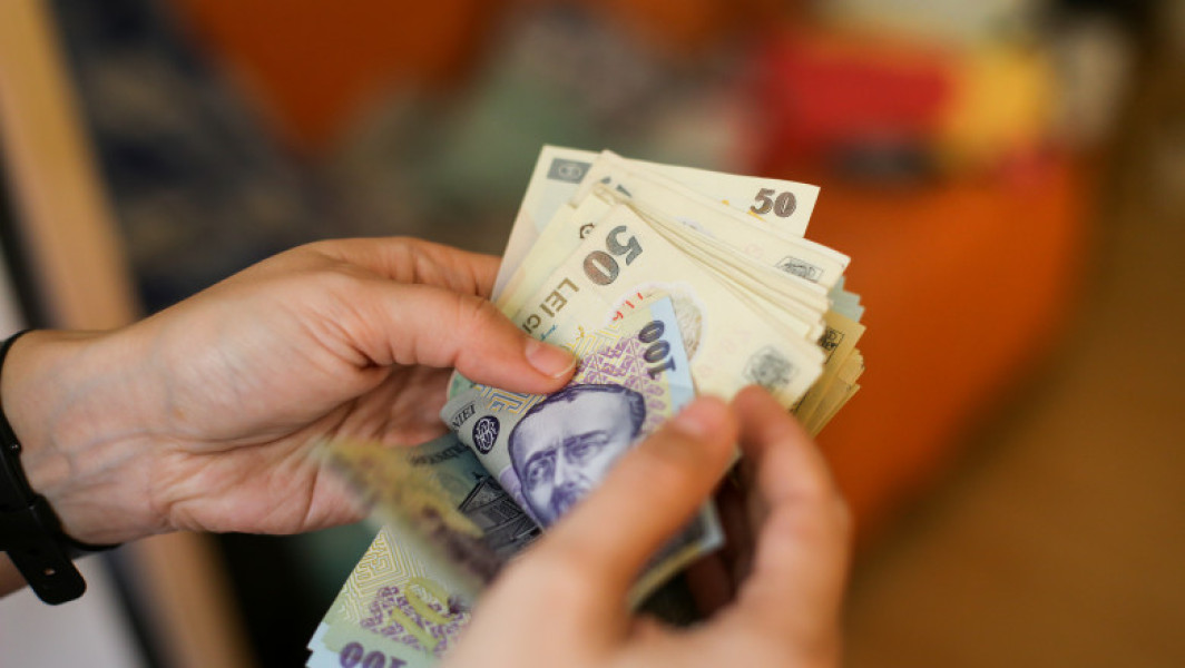Vechimea în muncă rămâne criteriu esențial pentru pensie prin contractul de asigurare socială