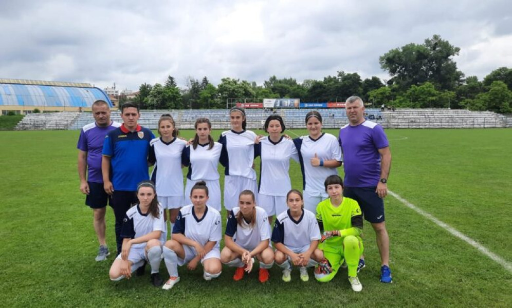Fotbal feminin cu „împrumut”