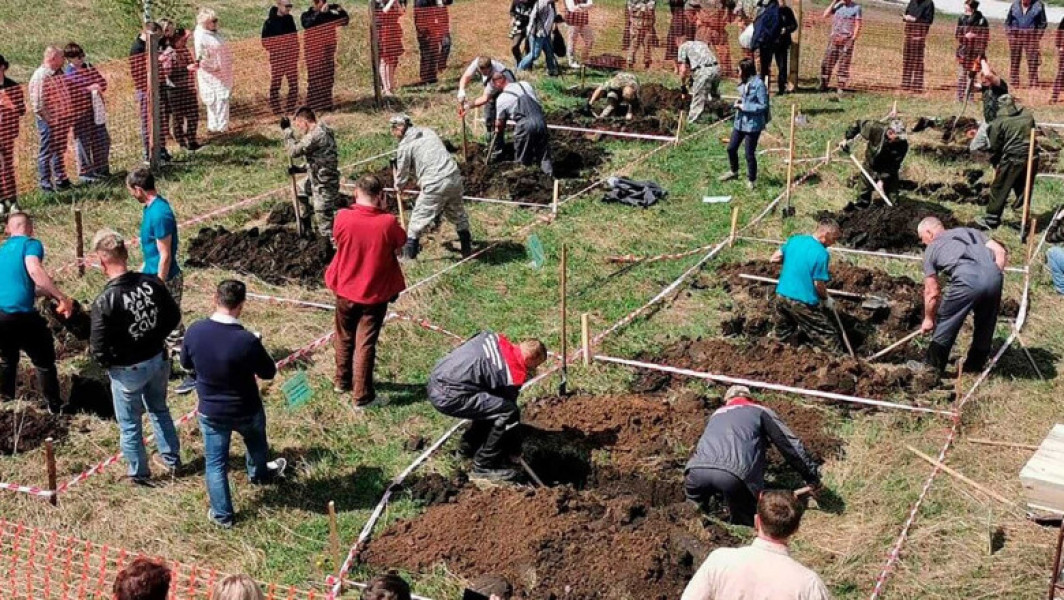 Rusia a participat la „cupa mondială a groparilor” cu doi angajați ai crematoriului din Novosibirsk. Unde are loc competiția anuală
