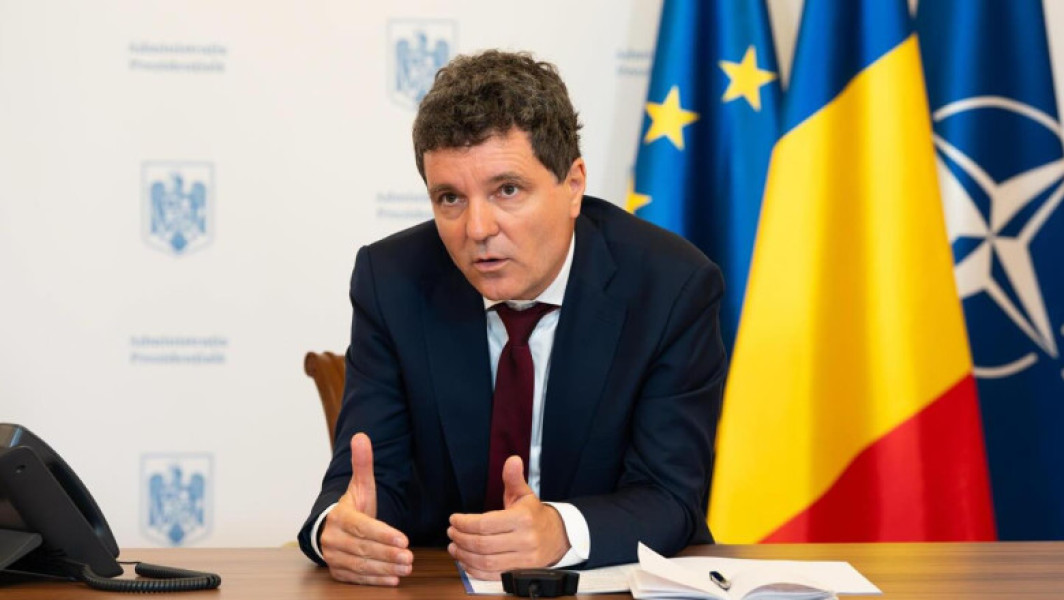 Peste jumătate dintre români sunt nemulțumiți de politica externă a lui Nicușor Dan și MAE