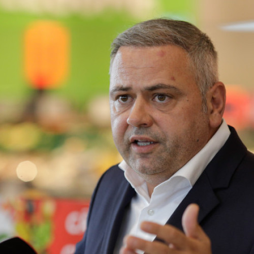 Ministrul Agriculturii: Eliminarea plafonării adaosului comercial ar putea duce la inflație de aproape 15%