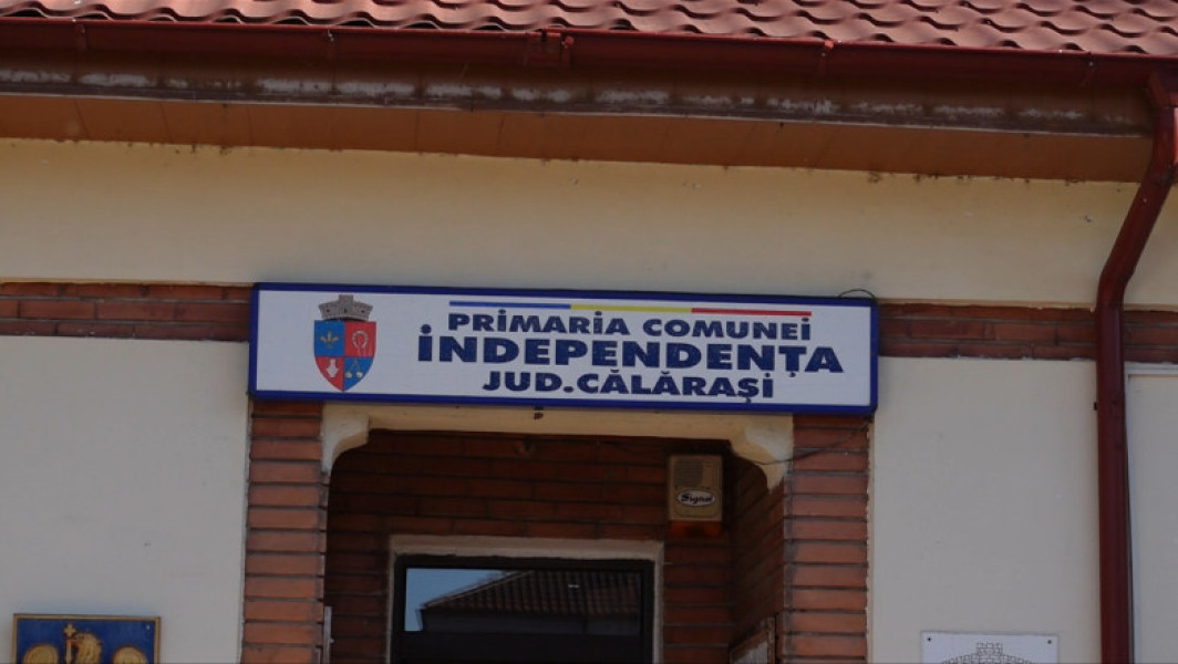 Primarul din Independența a redus salariile din administrație pentru a face economii