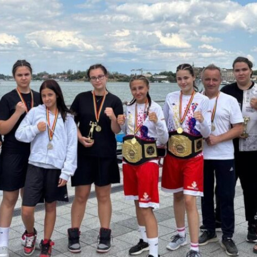 Campionatul național de box feminin la Eforie Nord începe cu o prezență puternică a clubului Gloria Buzău