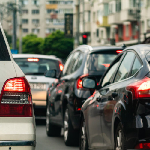 Bucureștiul conduce clasamentul zilelor pierdute în trafic, prânzul devenind ora de vârf