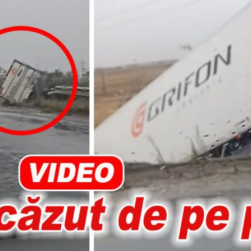 Tirul care a căzut de pe pasarela Nehoiu a blocat circulația spre Buzău