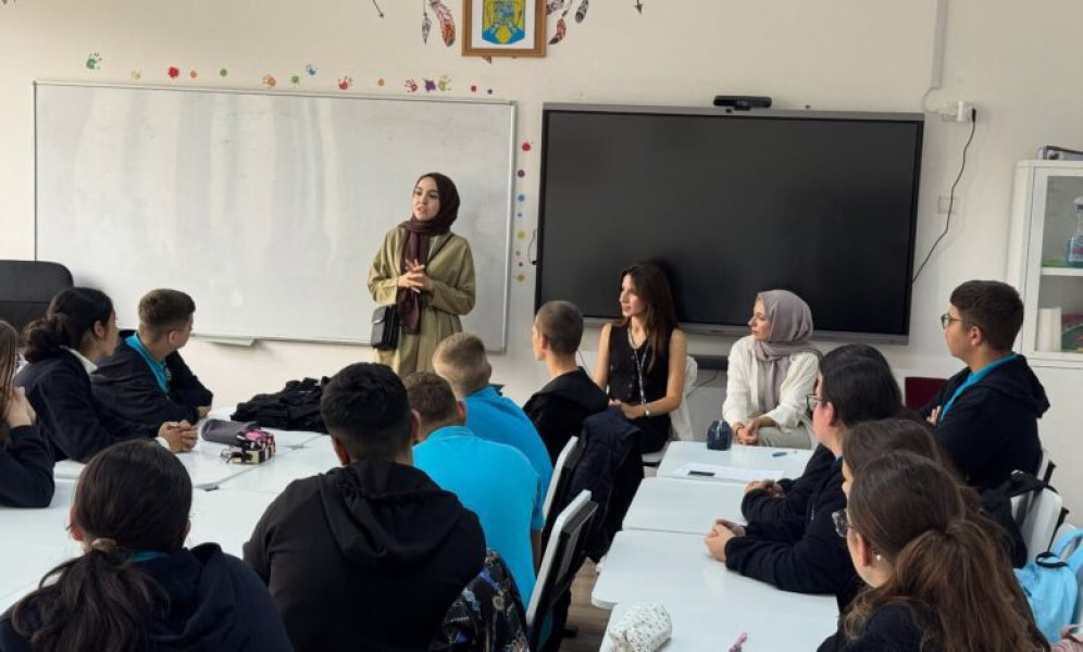 Voluntarii din Râmnicu Sărat au încheiat un atelier de mediu și au organizat seminar pentru elevi